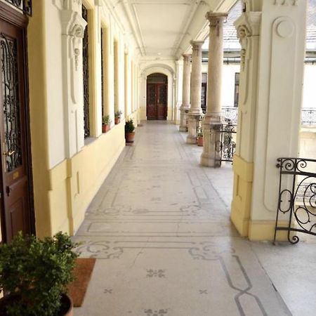 A10 Alkotmany B Apartment Budapeşte Dış mekan fotoğraf