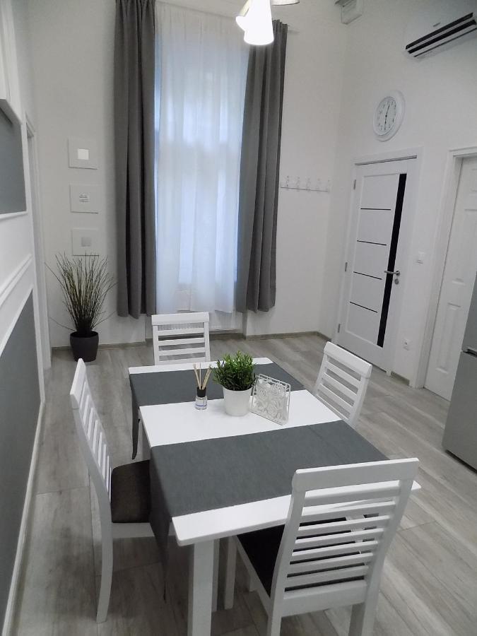 A10 Alkotmany B Apartment Budapeşte Dış mekan fotoğraf